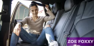 AmateurCouplesVR - Brunette Teen Backseat Fucking - Zoe Foxxy VRPorn